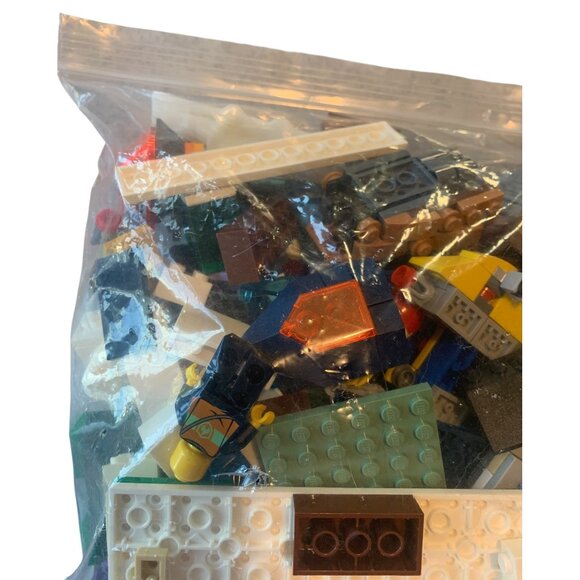 LEGOS Pieces Mixed Random Lot Over 2.5 lbs From Many Sets Mixed Lot - Picture 4 of 8